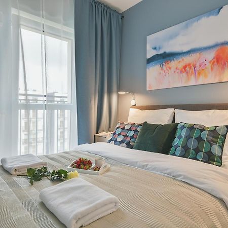 Okecie Airport Studio Bakalarska 2 P&O Serviced Apartments ワルシャワ エクステリア 写真
