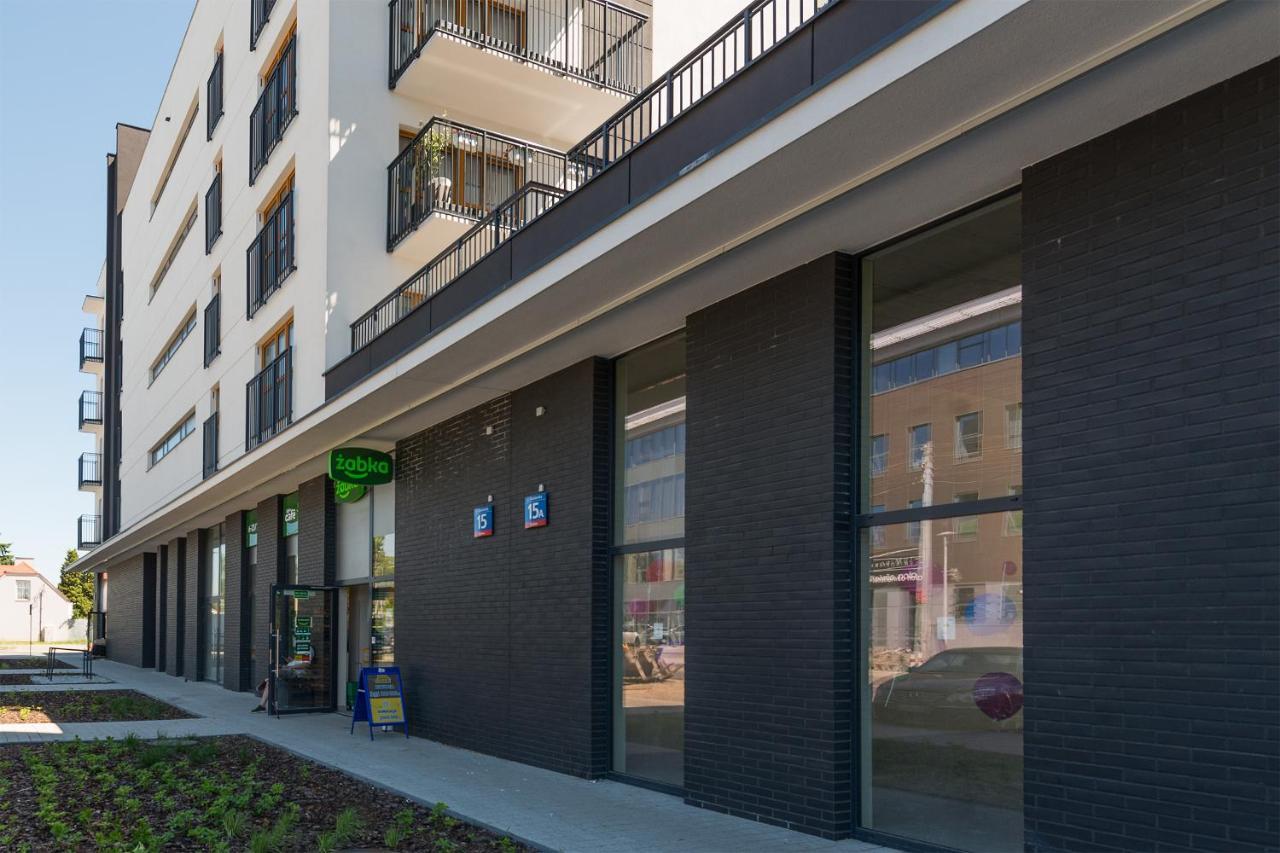 Okecie Airport Studio Bakalarska 2 P&O Serviced Apartments ワルシャワ エクステリア 写真