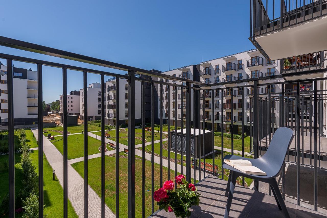 Okecie Airport Studio Bakalarska 2 P&O Serviced Apartments ワルシャワ エクステリア 写真