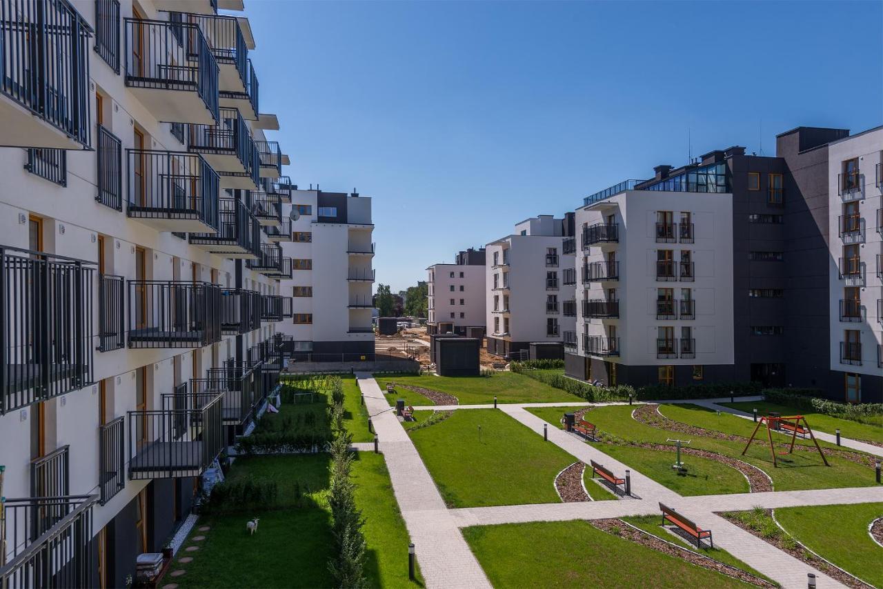 Okecie Airport Studio Bakalarska 2 P&O Serviced Apartments ワルシャワ エクステリア 写真