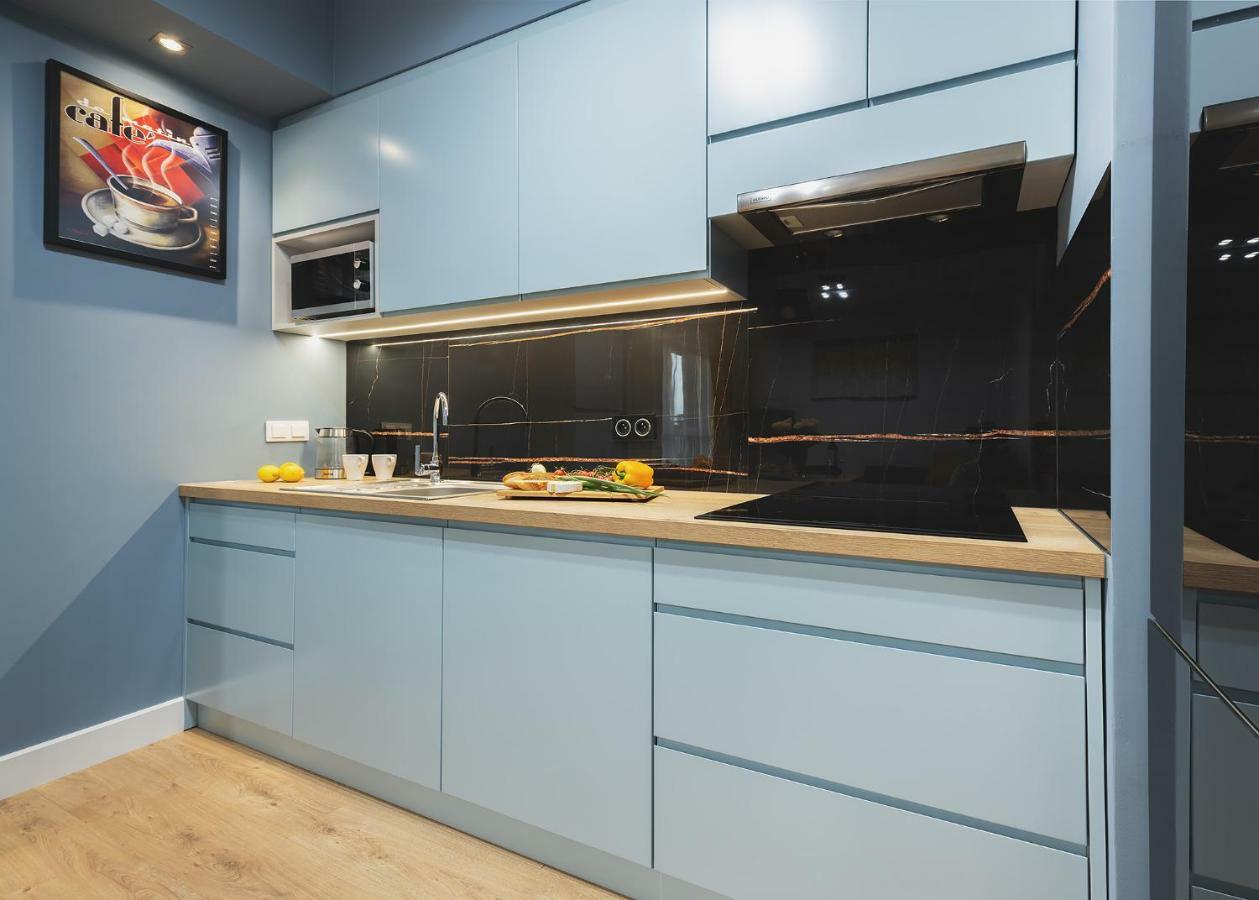Okecie Airport Studio Bakalarska 2 P&O Serviced Apartments ワルシャワ エクステリア 写真