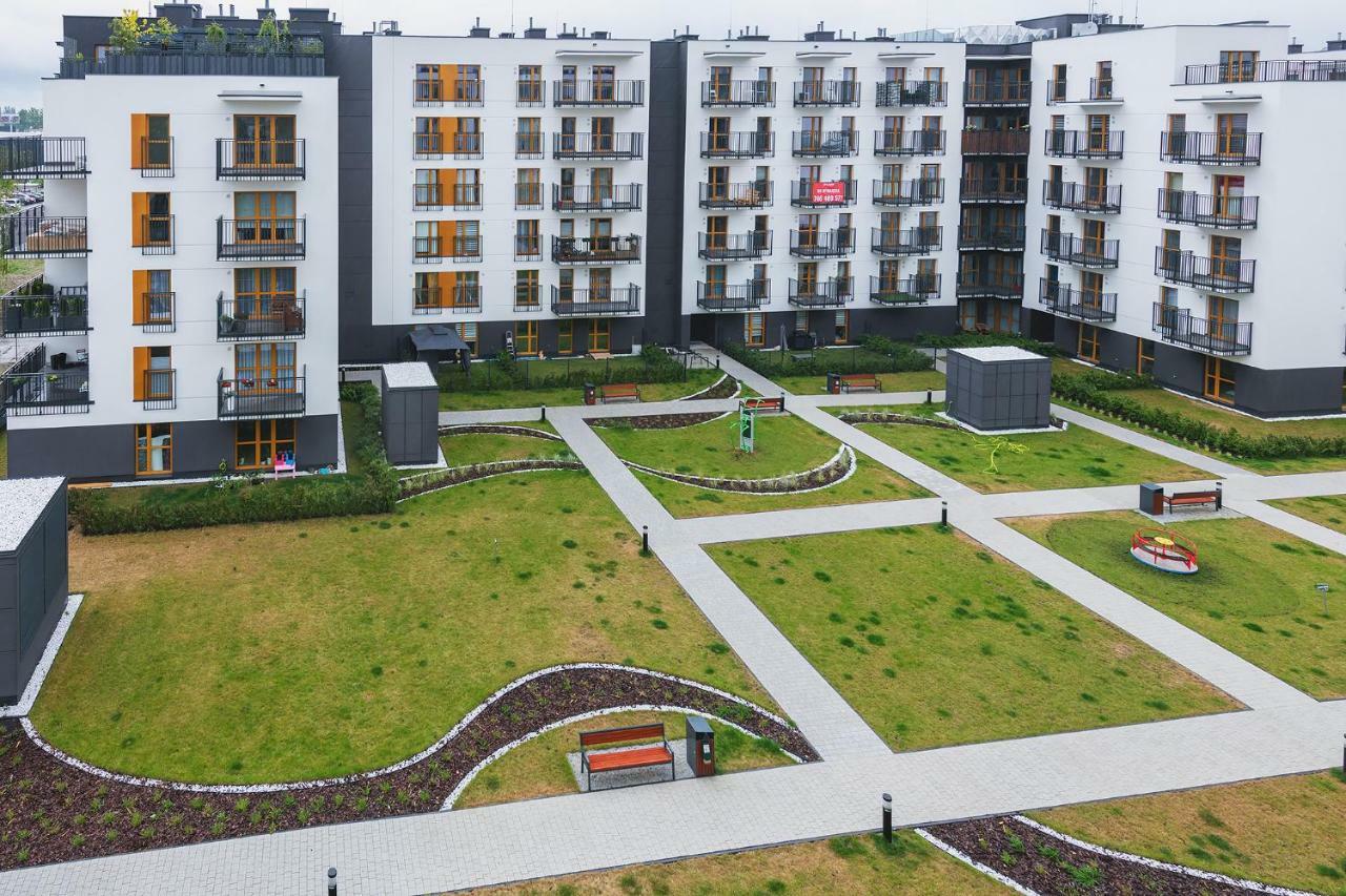 Okecie Airport Studio Bakalarska 2 P&O Serviced Apartments ワルシャワ エクステリア 写真
