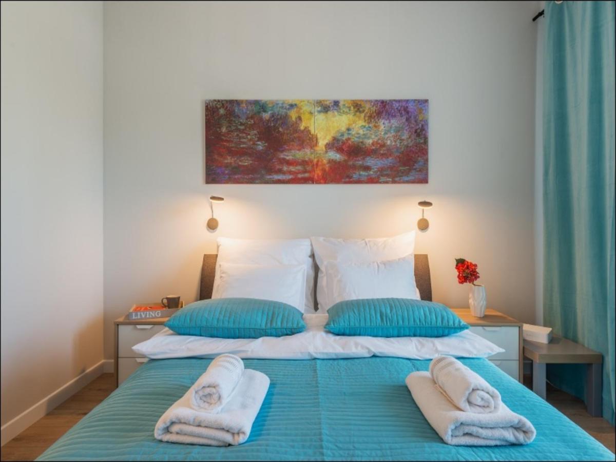 Okecie Airport Studio Bakalarska 2 P&O Serviced Apartments ワルシャワ エクステリア 写真